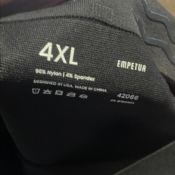 Shapermint Black Women's Bike Shorts - Picture 4 of 5